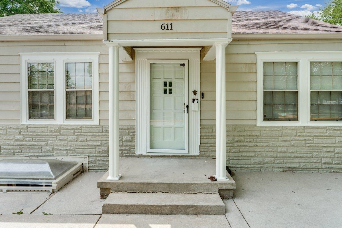 611 S Pershing Wichita KS 67218