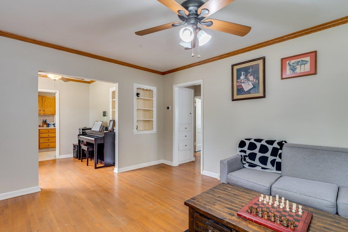 611 S Pershing Wichita KS 67218