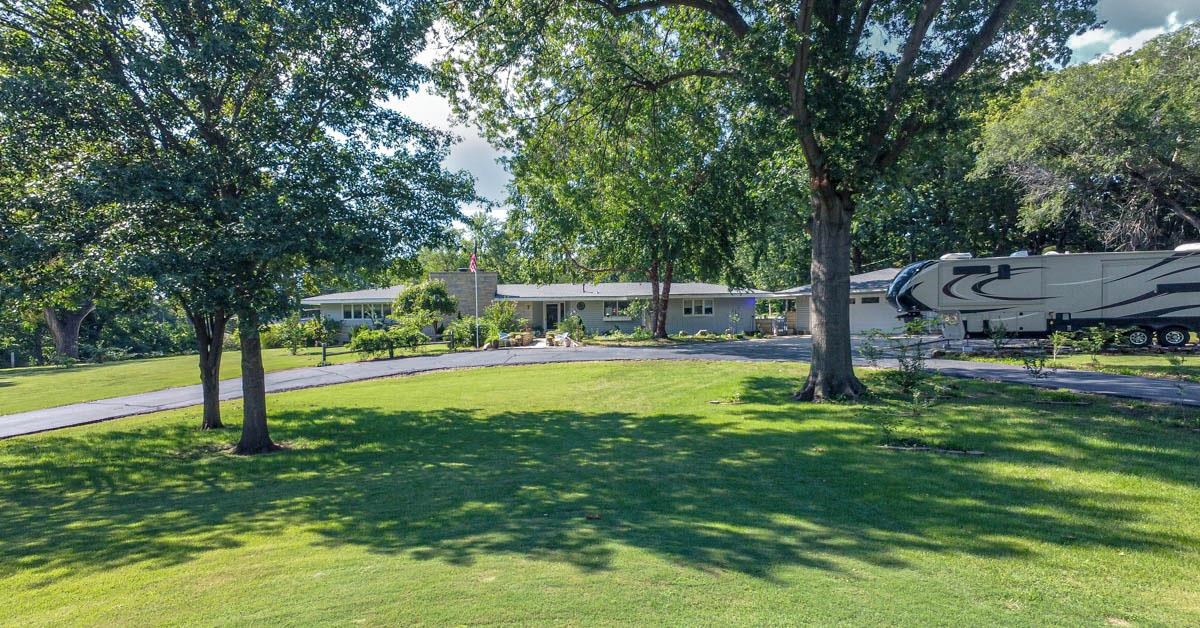 7 Valley Road Arkansas City KS 67005