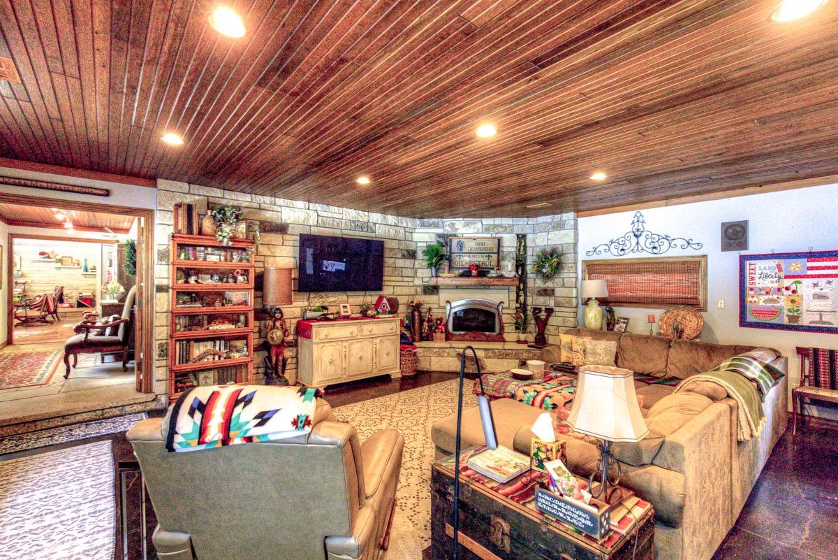 7 Valley Road Arkansas City KS 67005