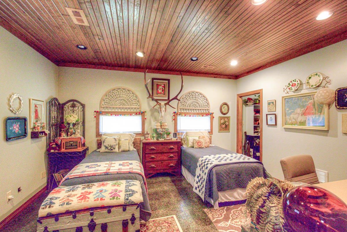 7 Valley Road Arkansas City KS 67005