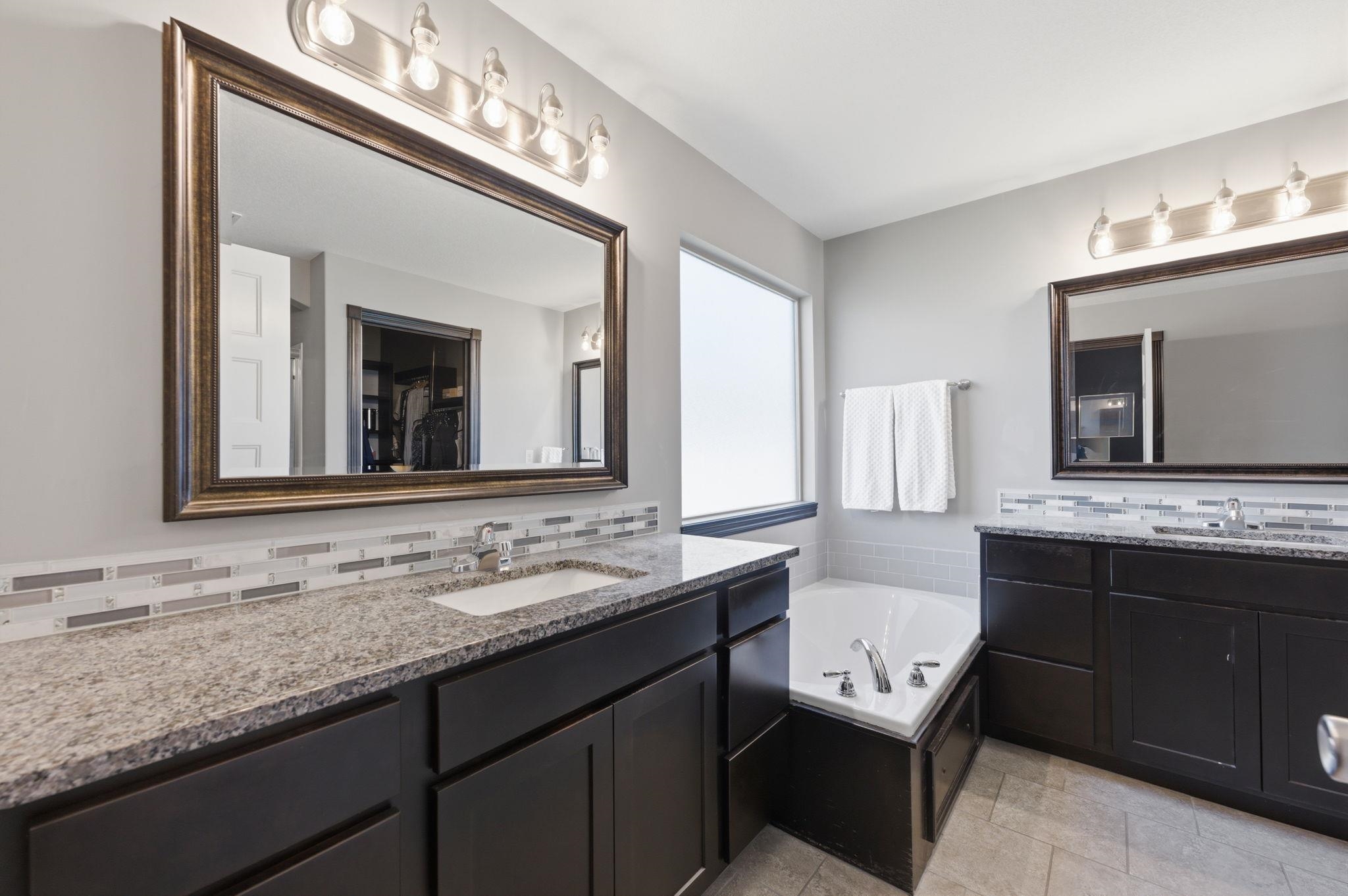609 N Jaax Wichita KS 67235
