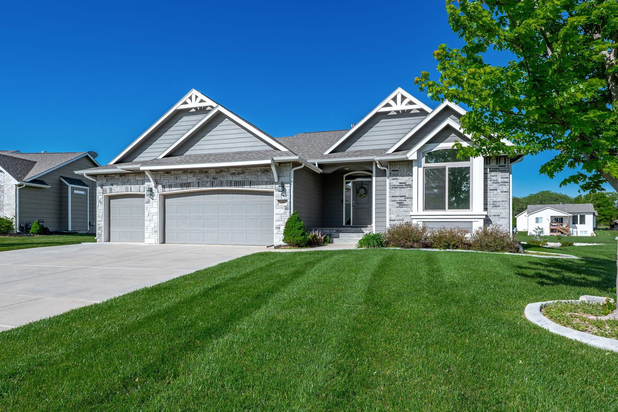 609 N Jaax Wichita KS 67235