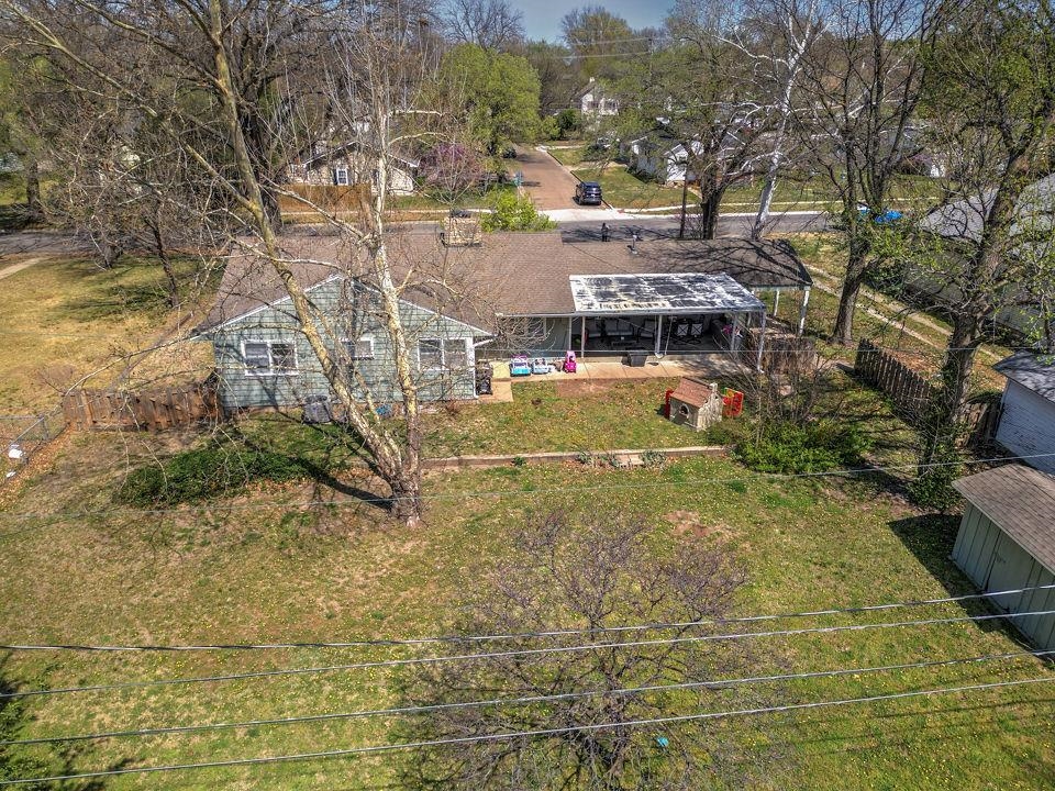 1421 E 12th Avenue Winfield KS 67156