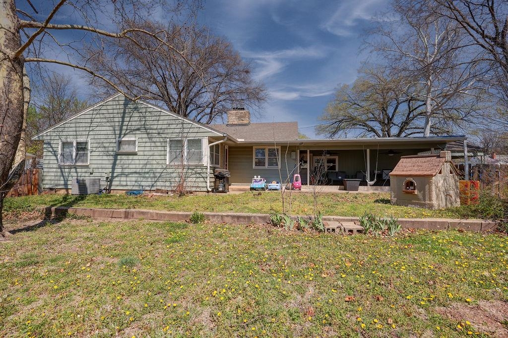 1421 E 12th Avenue Winfield KS 67156