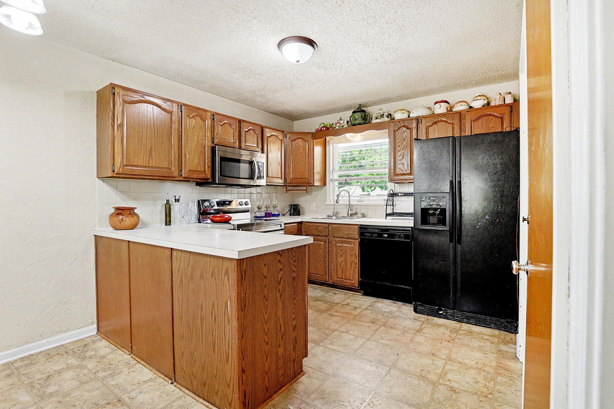 2835 E Aloma Wichita KS 67211