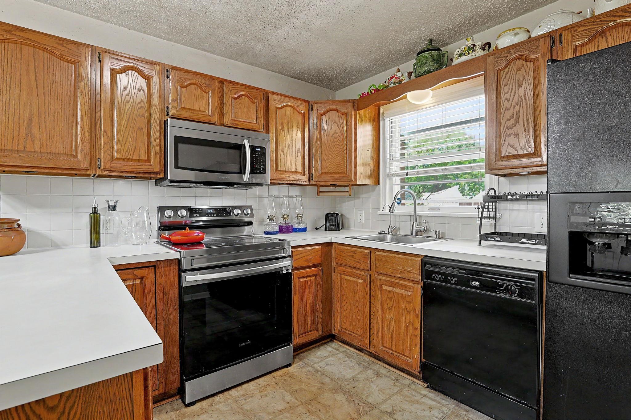 2835 E Aloma Wichita KS 67211