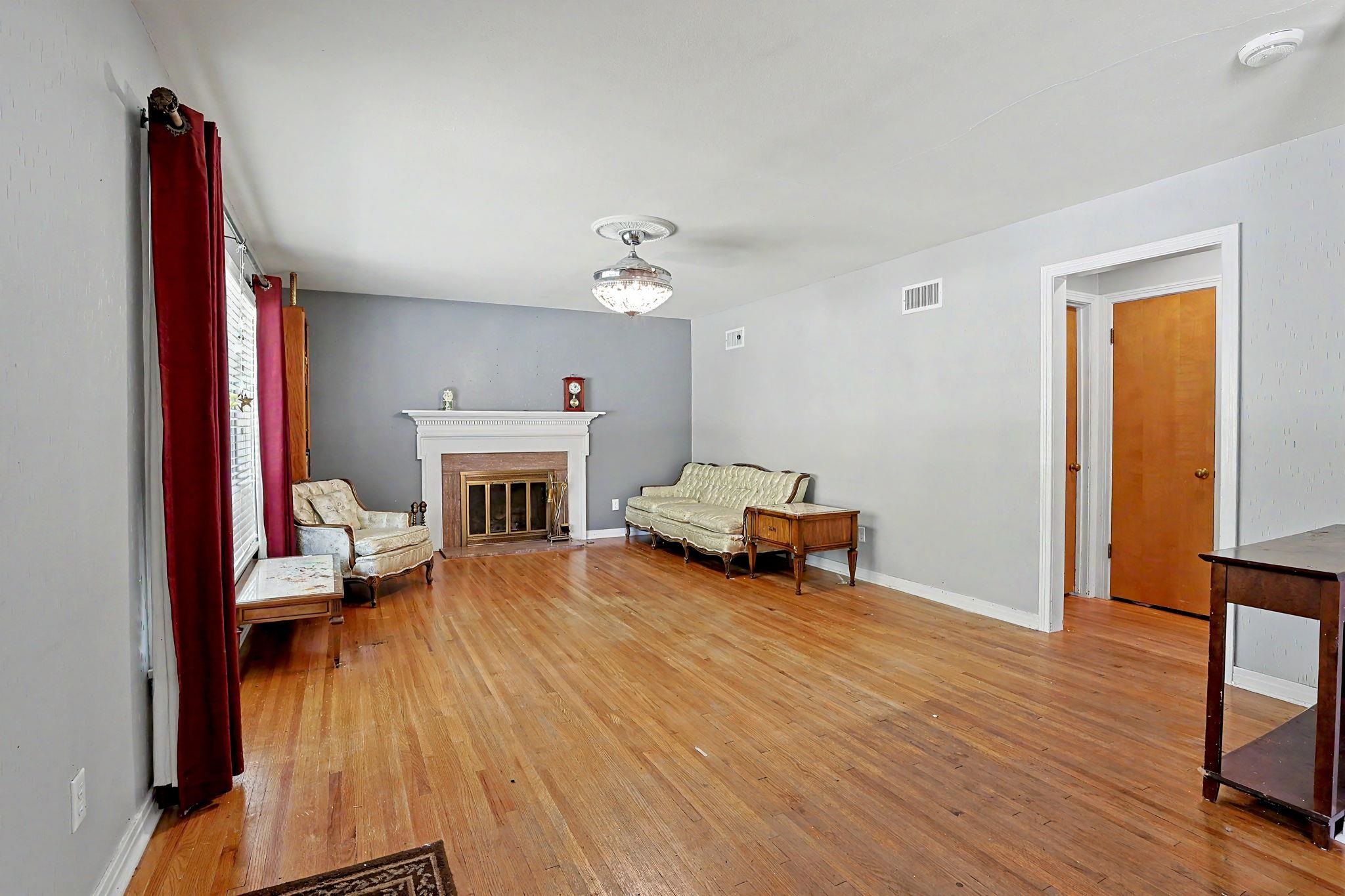 2835 E Aloma Wichita KS 67211