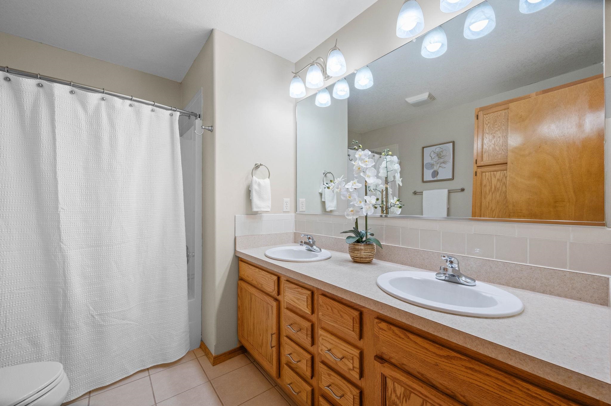 6907 W Garden Ridge Court Wichita KS 67205
