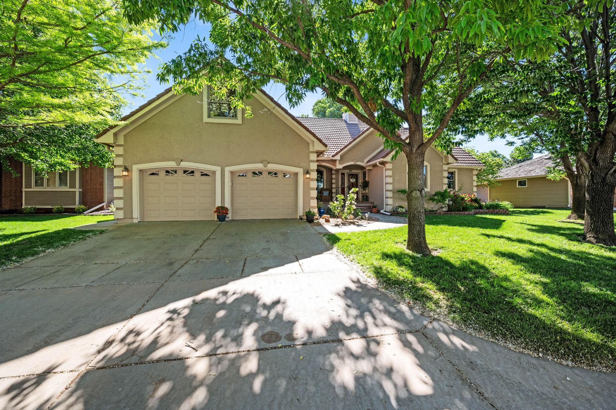 6907 W Garden Ridge Court Wichita KS 67205
