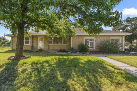 1301 Allison Street Newton KS 67114