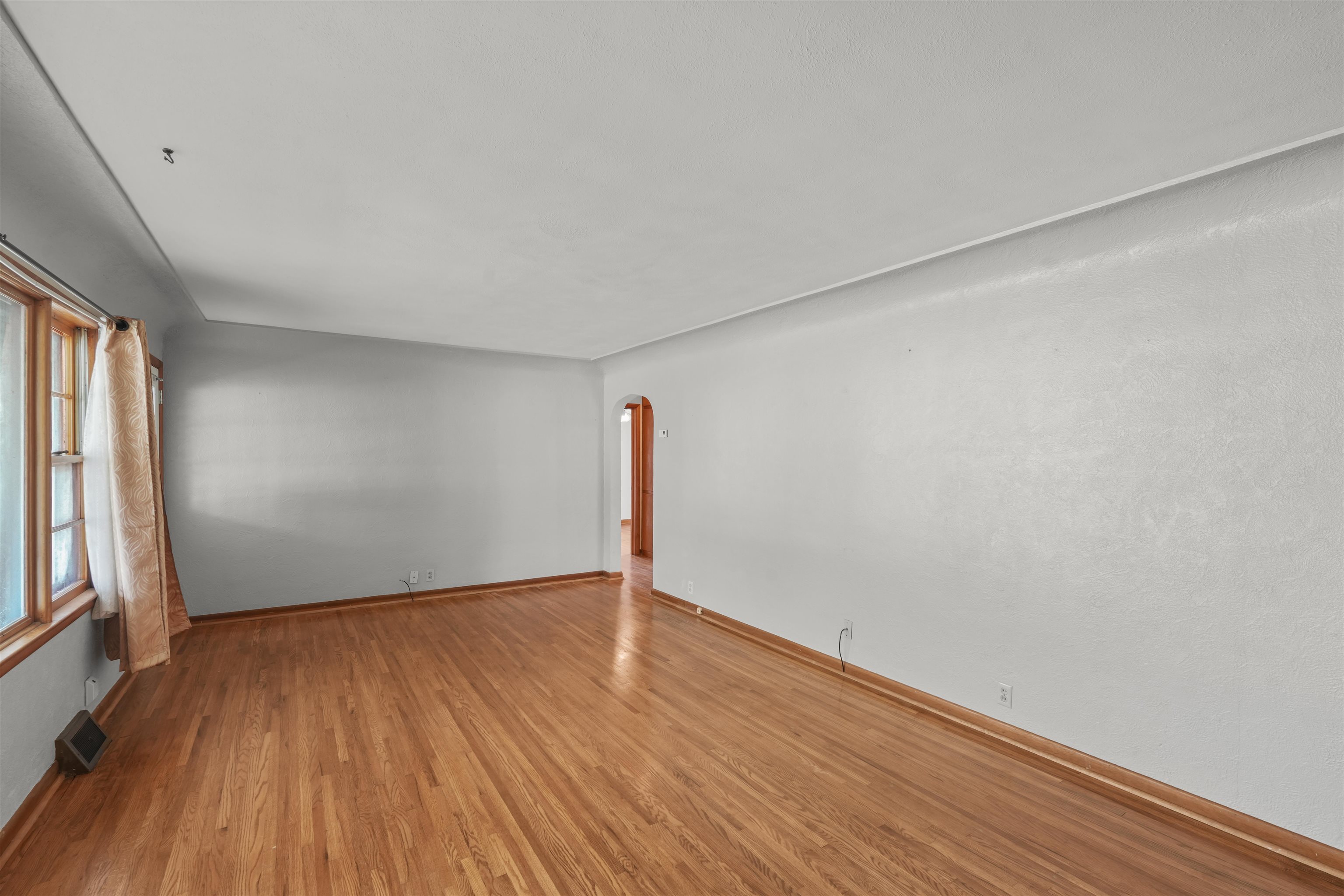 1301 Allison Street Newton KS 67114