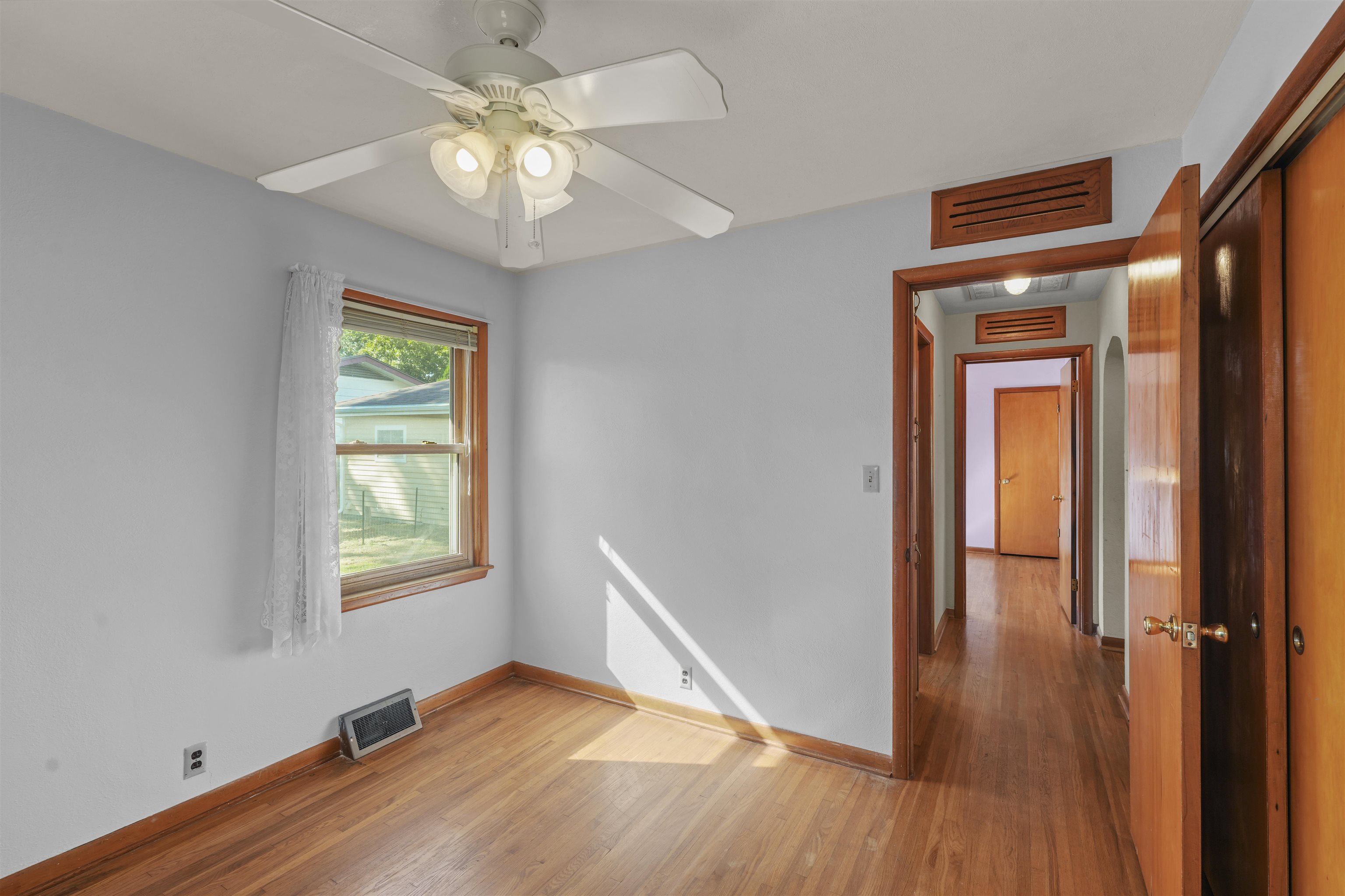 1301 Allison Street Newton KS 67114