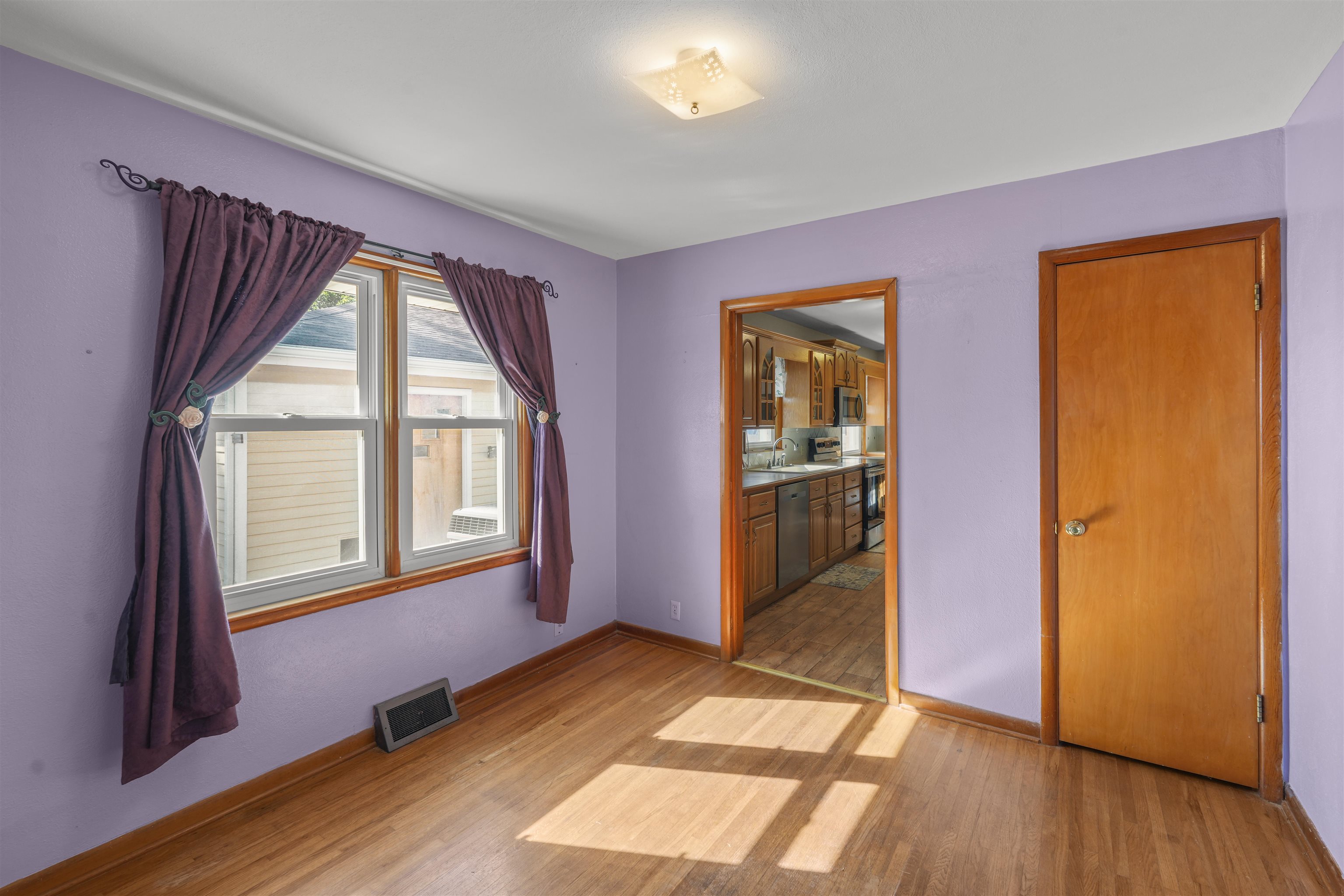 1301 Allison Street Newton KS 67114