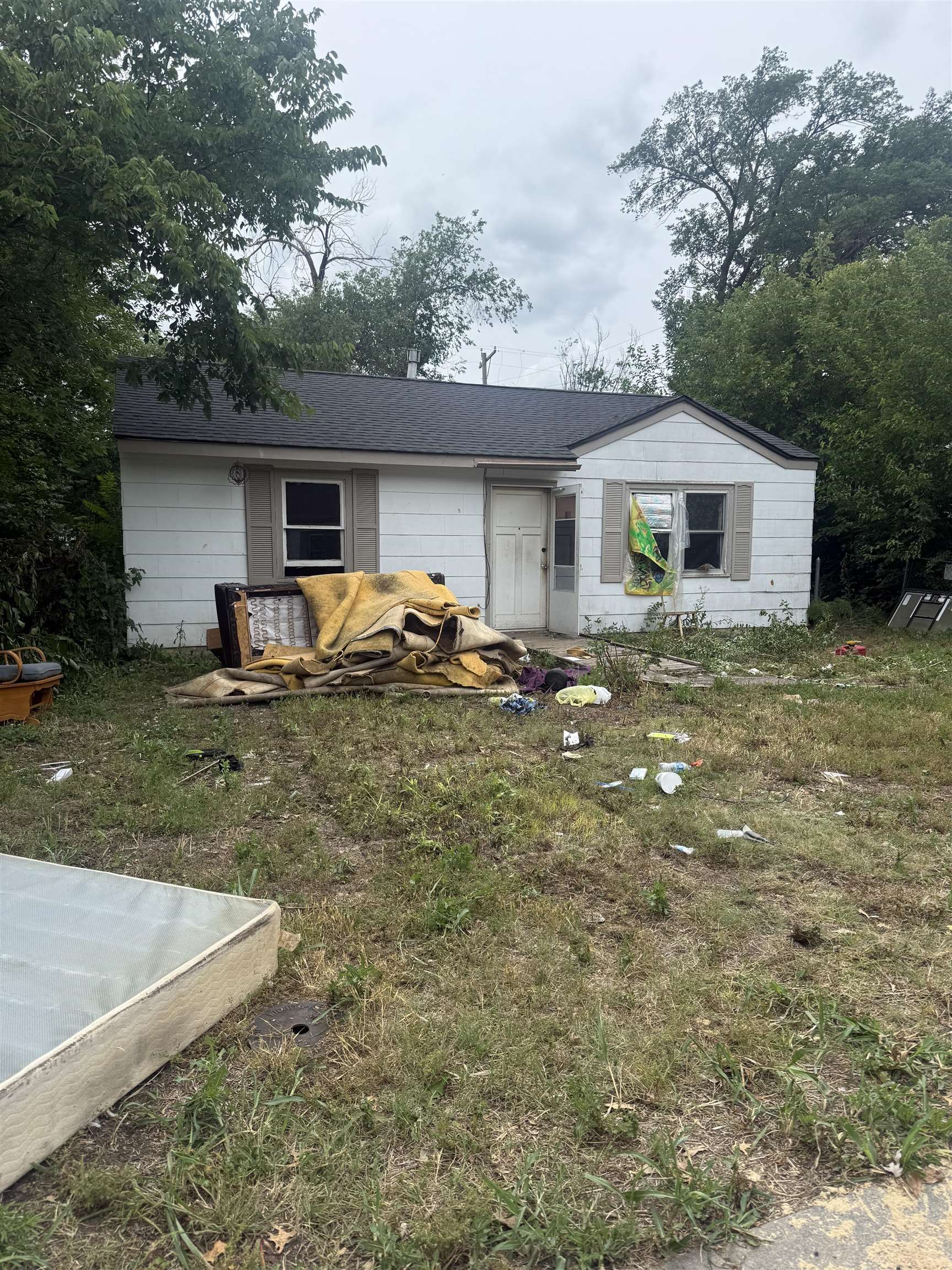 5017 S Hemlock Place Wichita KS 67216