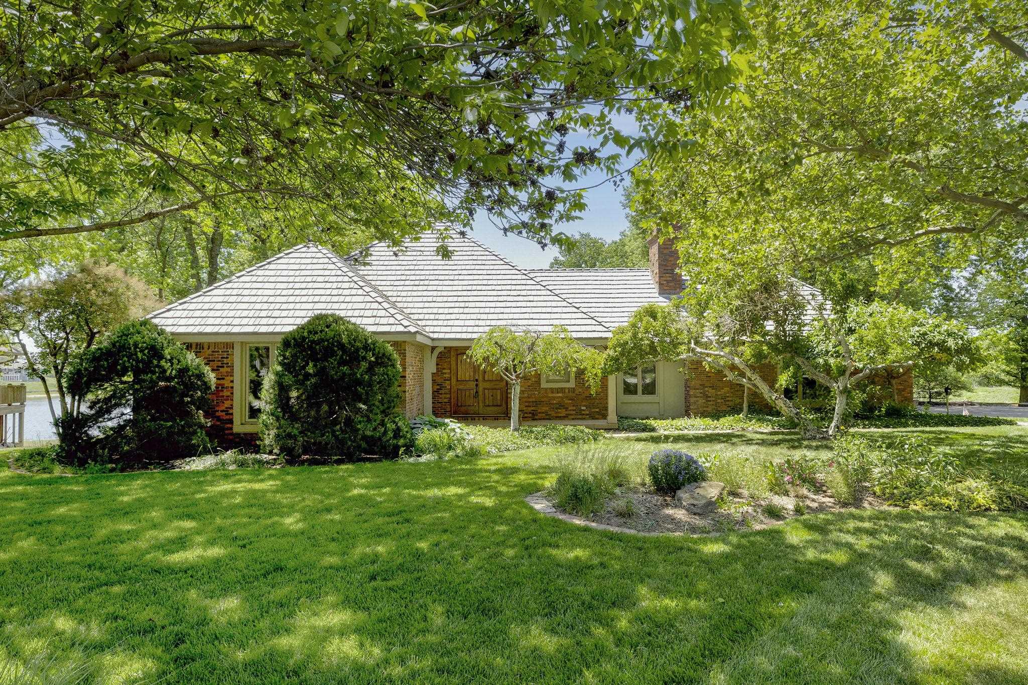 18 N Lakeview Drive Goddard KS 67052