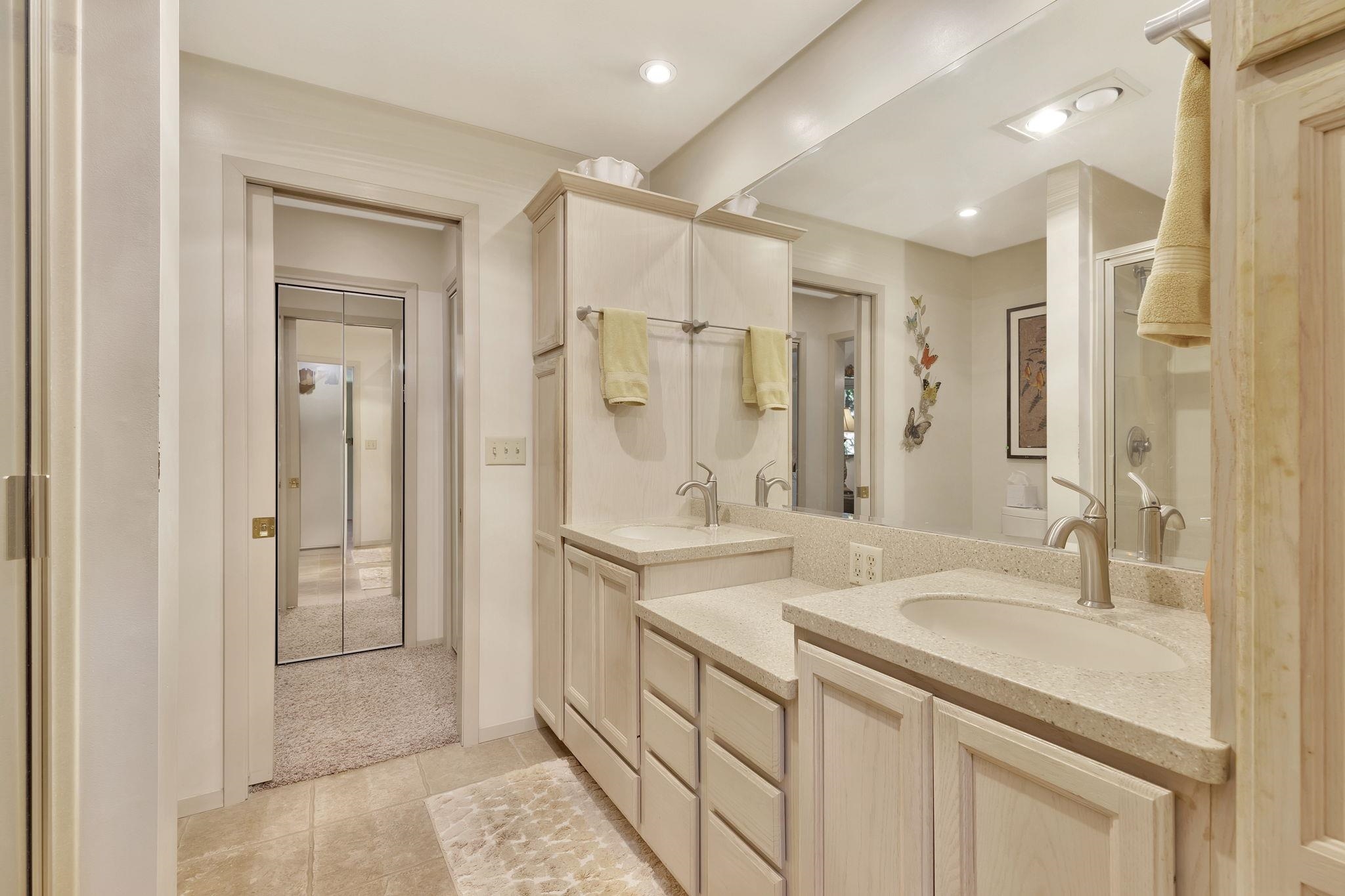 18 N Lakeview Drive Goddard KS 67052