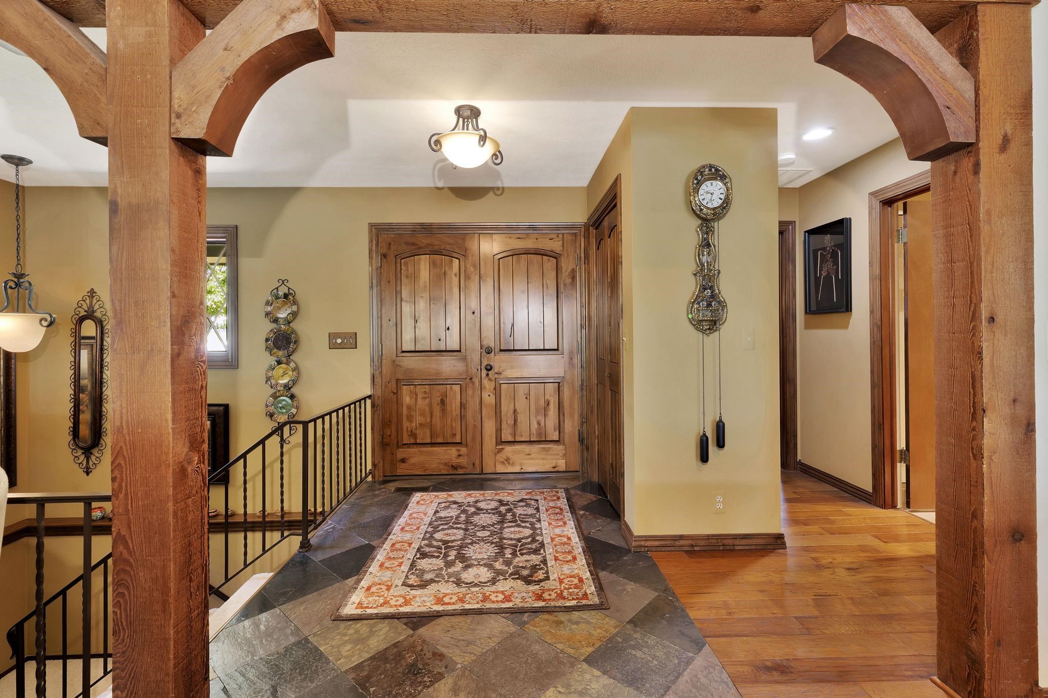 18 N Lakeview Drive Goddard KS 67052