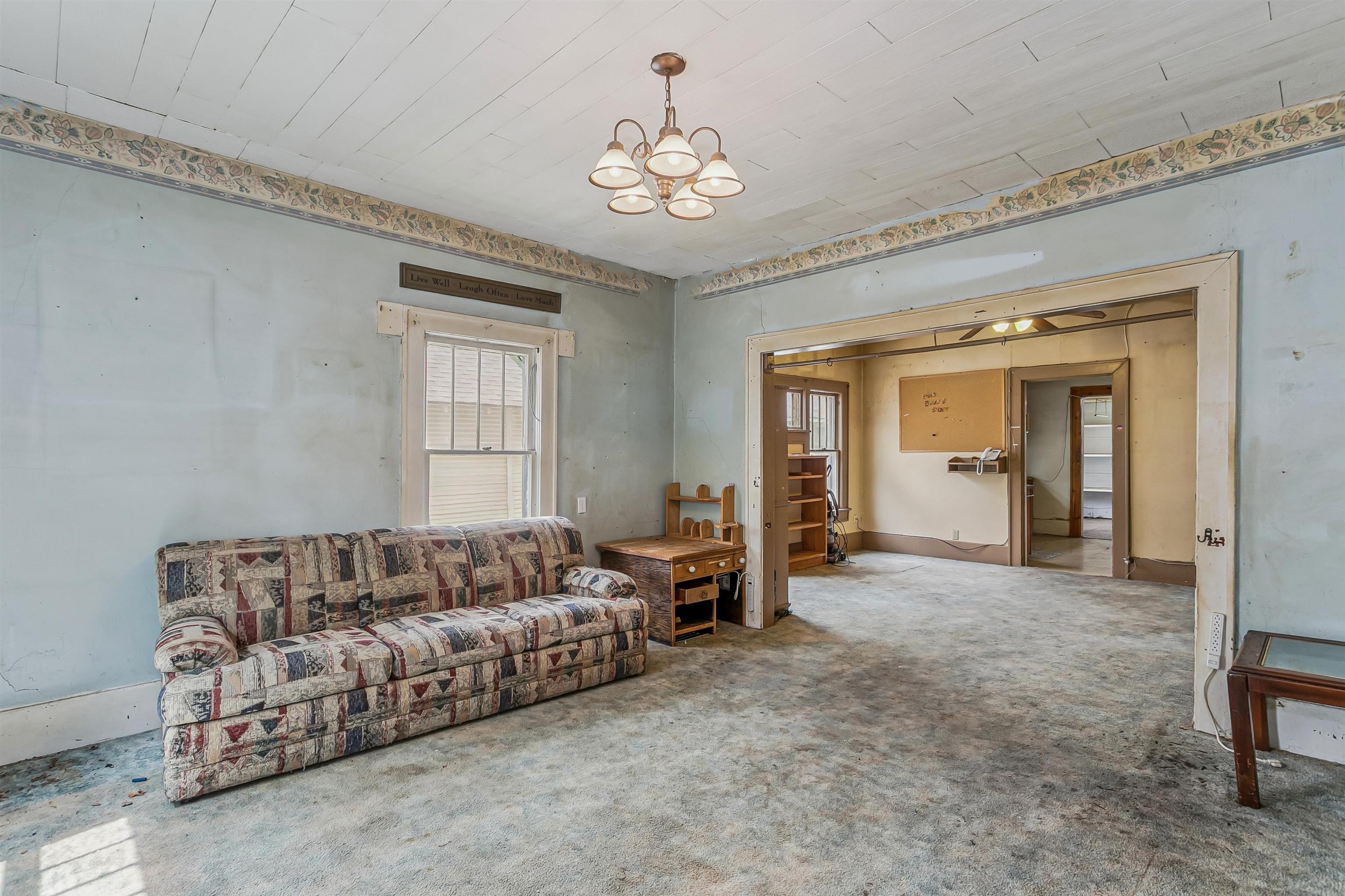 308 E 6th Augusta KS 67010-0000
