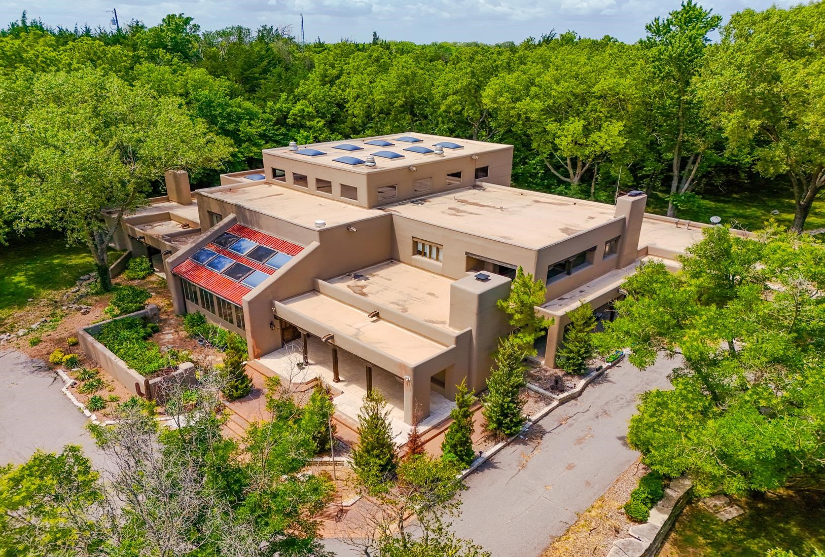 9716 SW Highway Augusta KS 67010