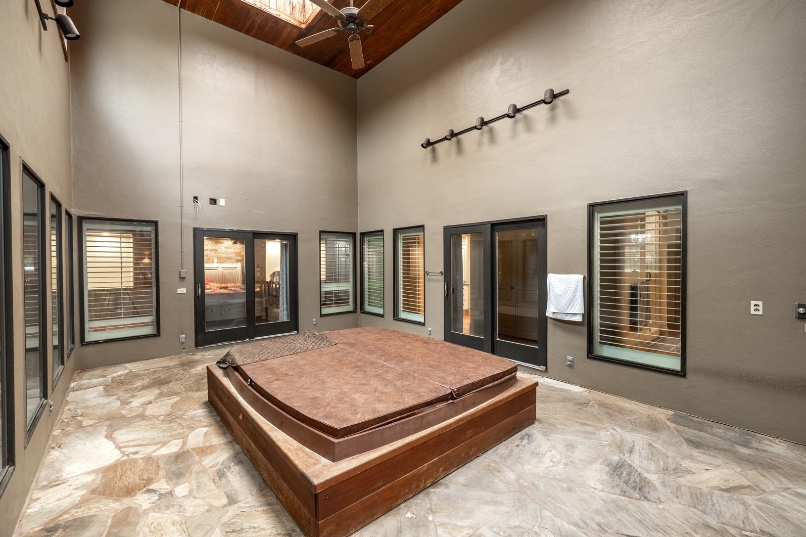 9716 SW Highway Augusta KS 67010