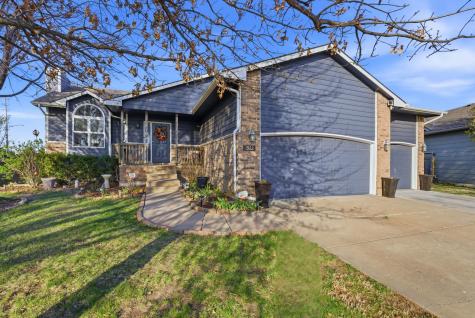 1922 N Beretta Court Andover KS 67002