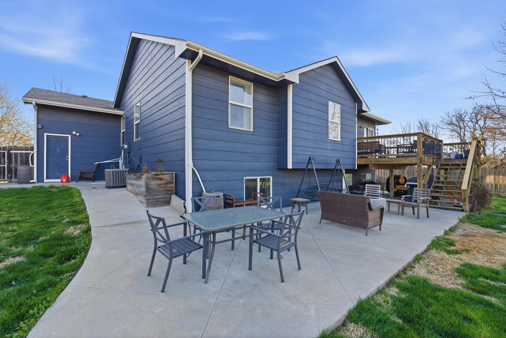 1922 N Beretta Court Andover KS 67002