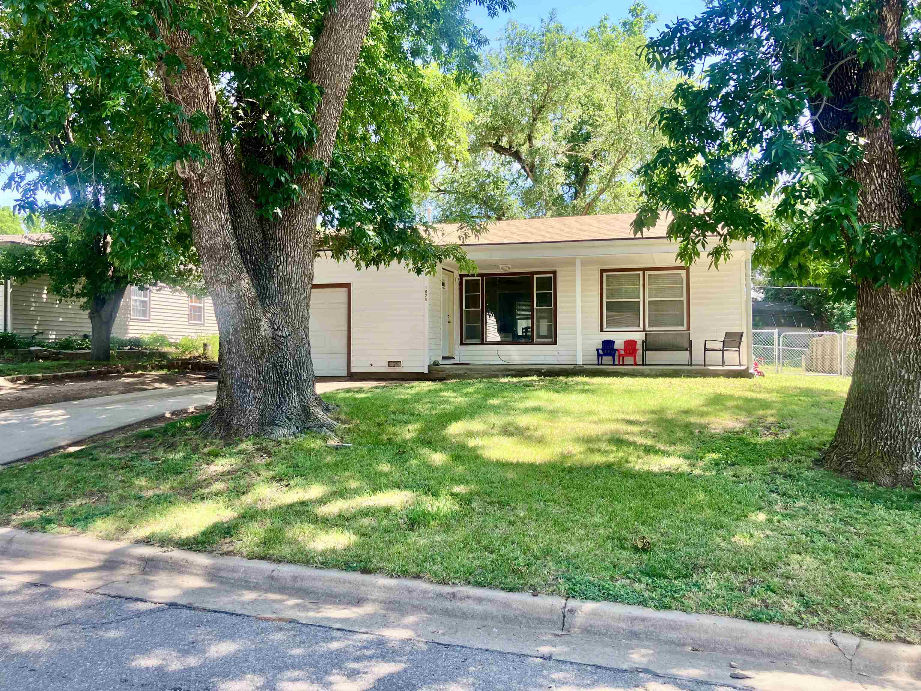 1629 E Gary Street Park City KS 67219