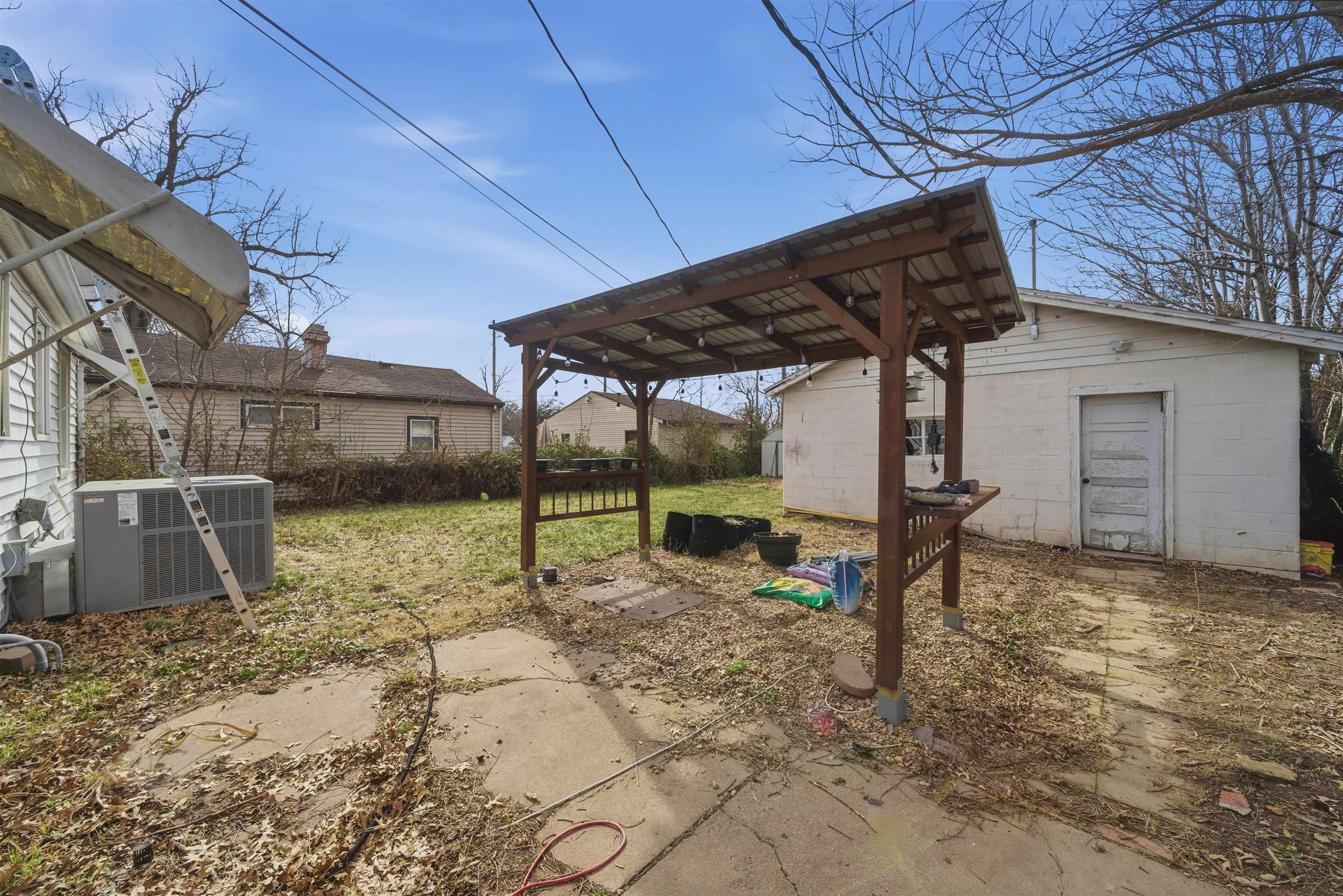 1751 S Volutsia Avenue Wichita KS 67211