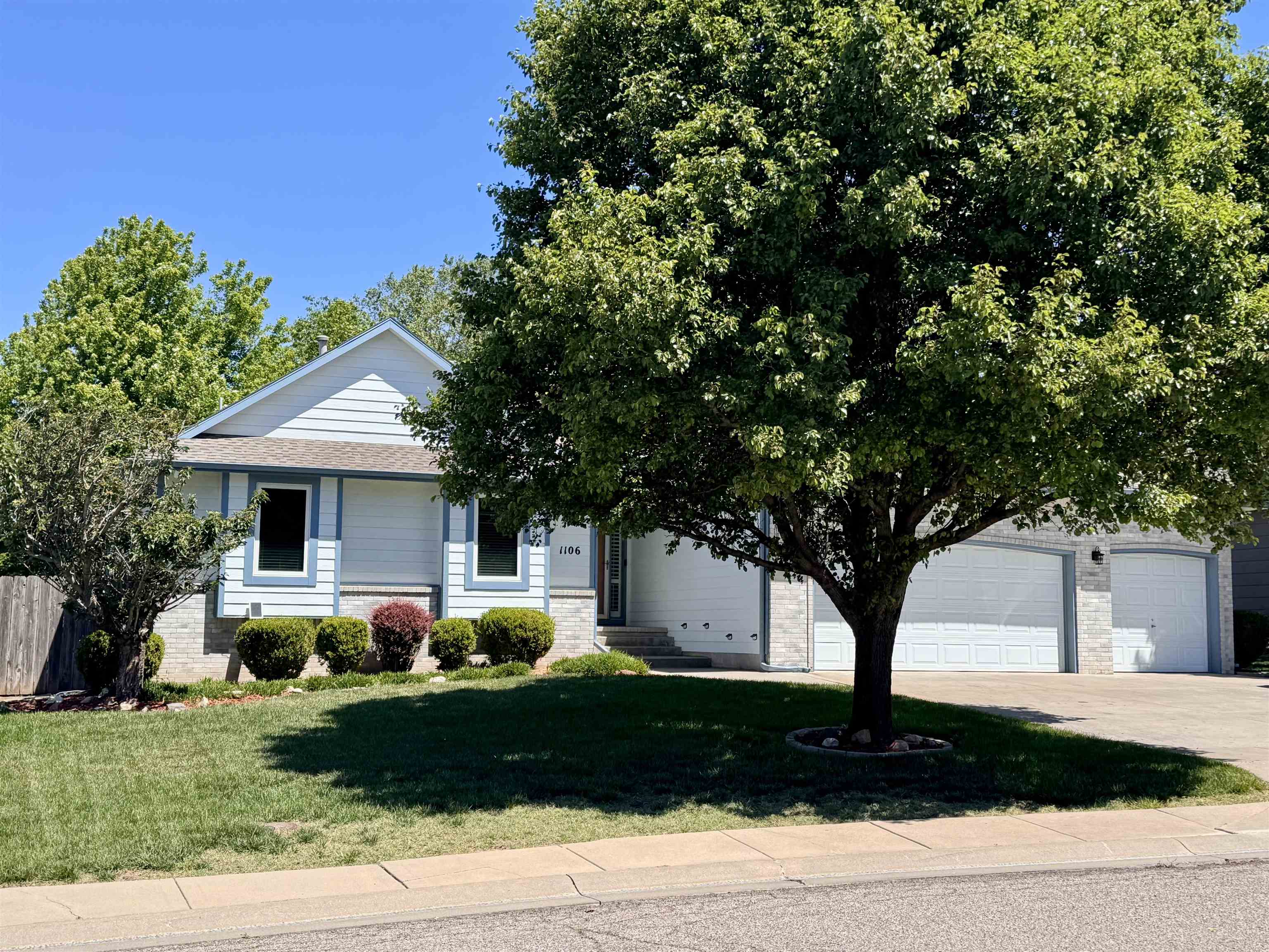 1106 E Southcrest Circle Derby KS 67037
