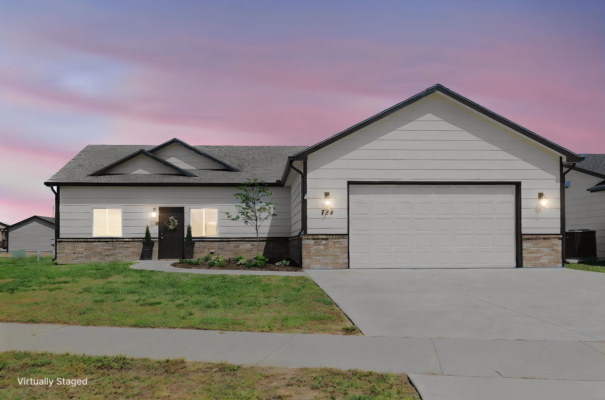 724 N Redbud Avenue Valley Center KS 67147