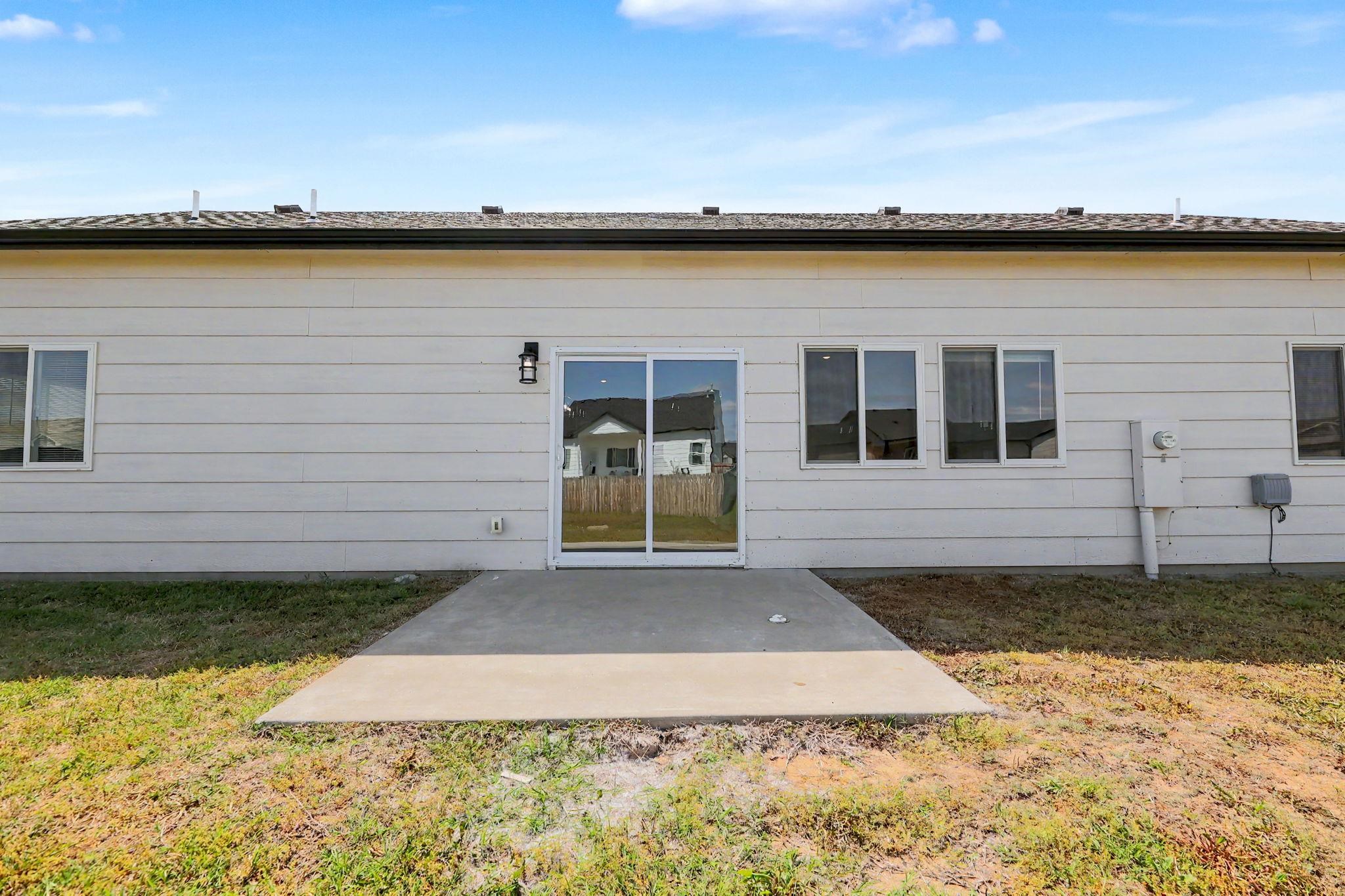 724 N Redbud Avenue Valley Center KS 67147