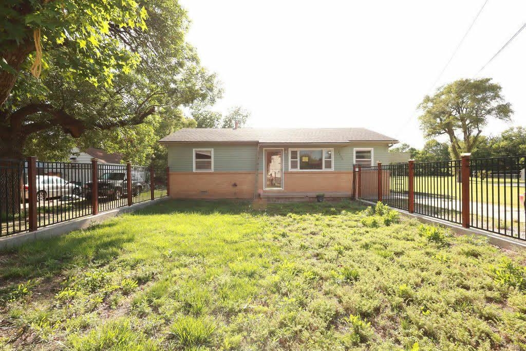 3229 N Salina Avenue Wichita KS 67204