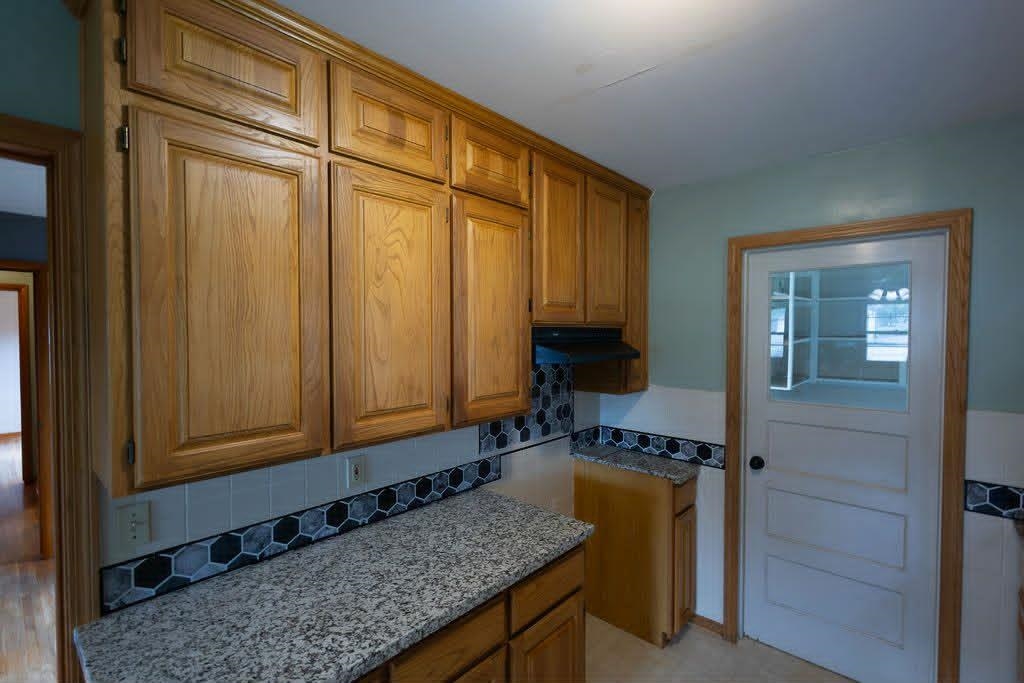 3229 N Salina Avenue Wichita KS 67204