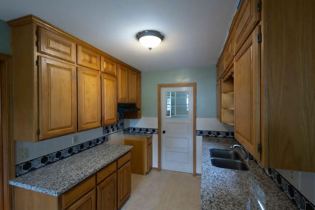 3229 N Salina Avenue Wichita KS 67204