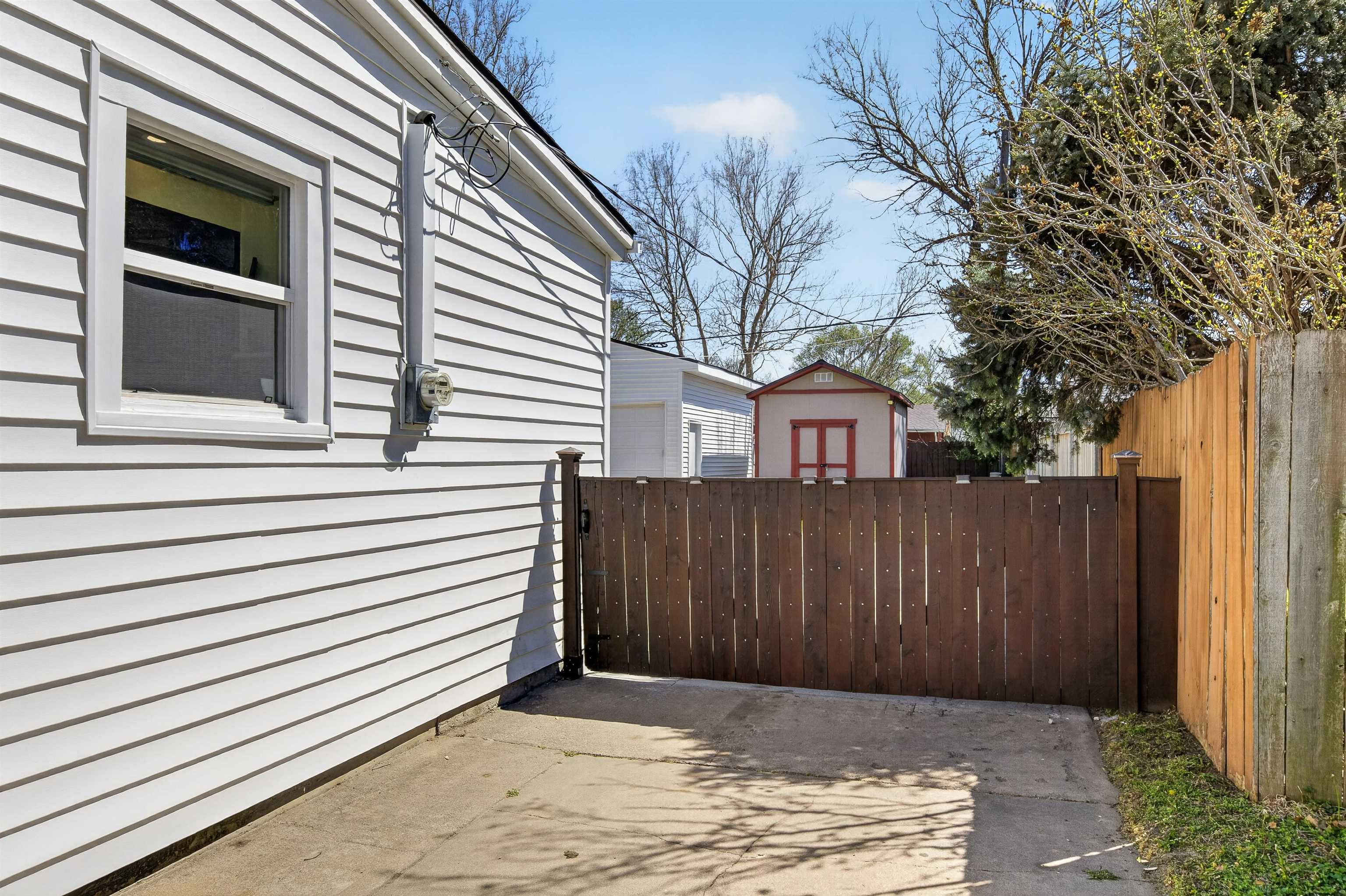 3921 W Westlawn Street Wichita KS 67203