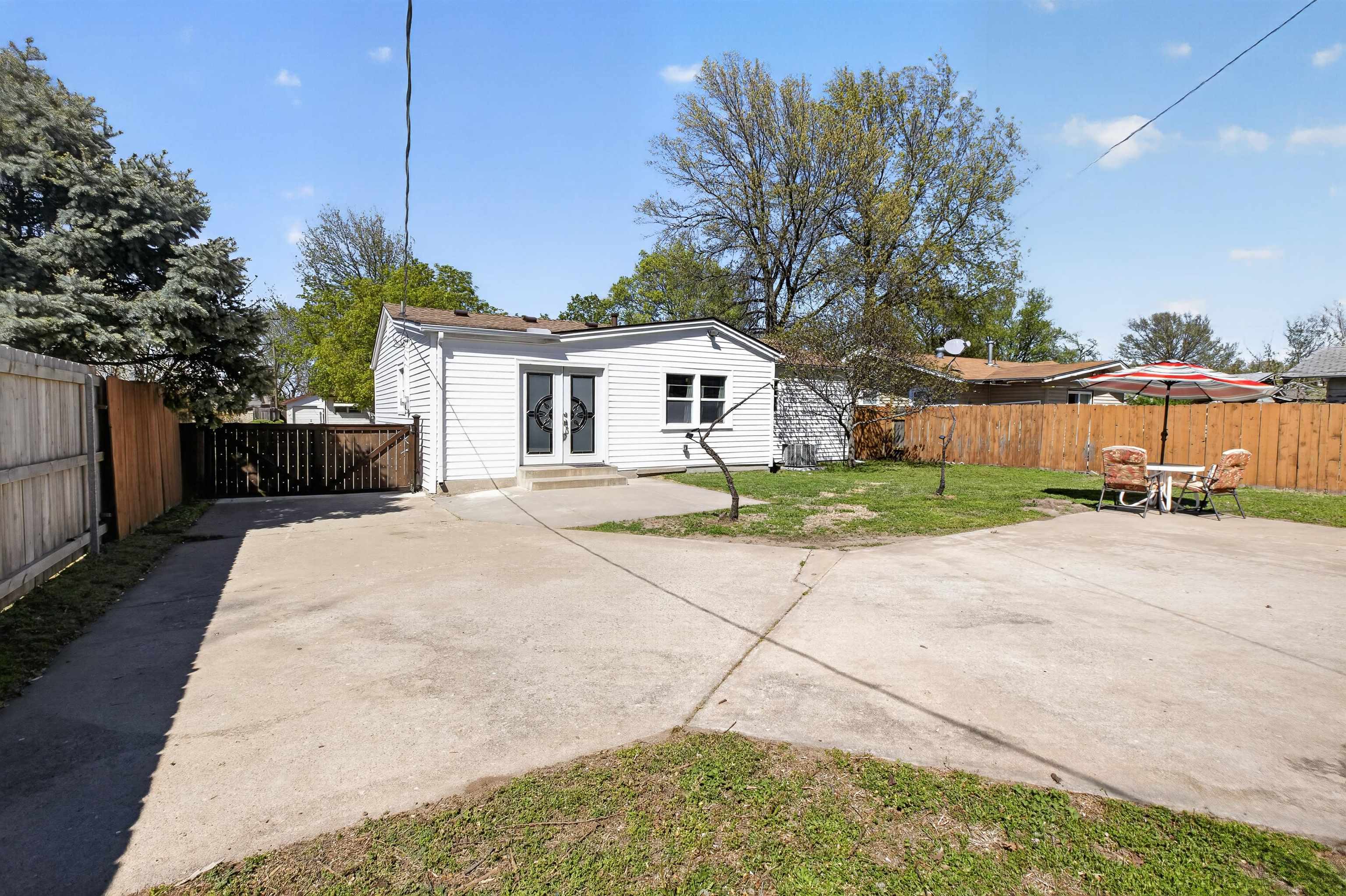 3921 W Westlawn Street Wichita KS 67203