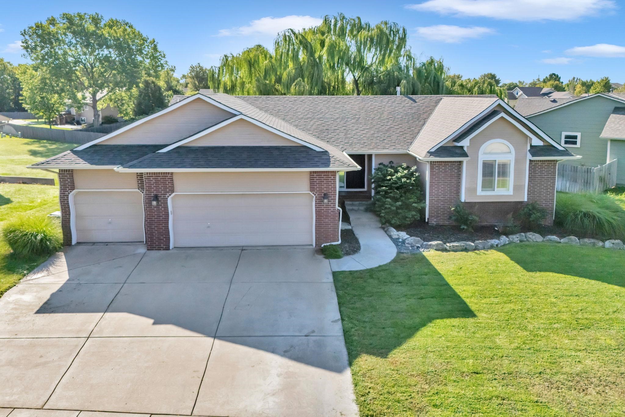 238 S Jamestown Circle Andover KS 67002