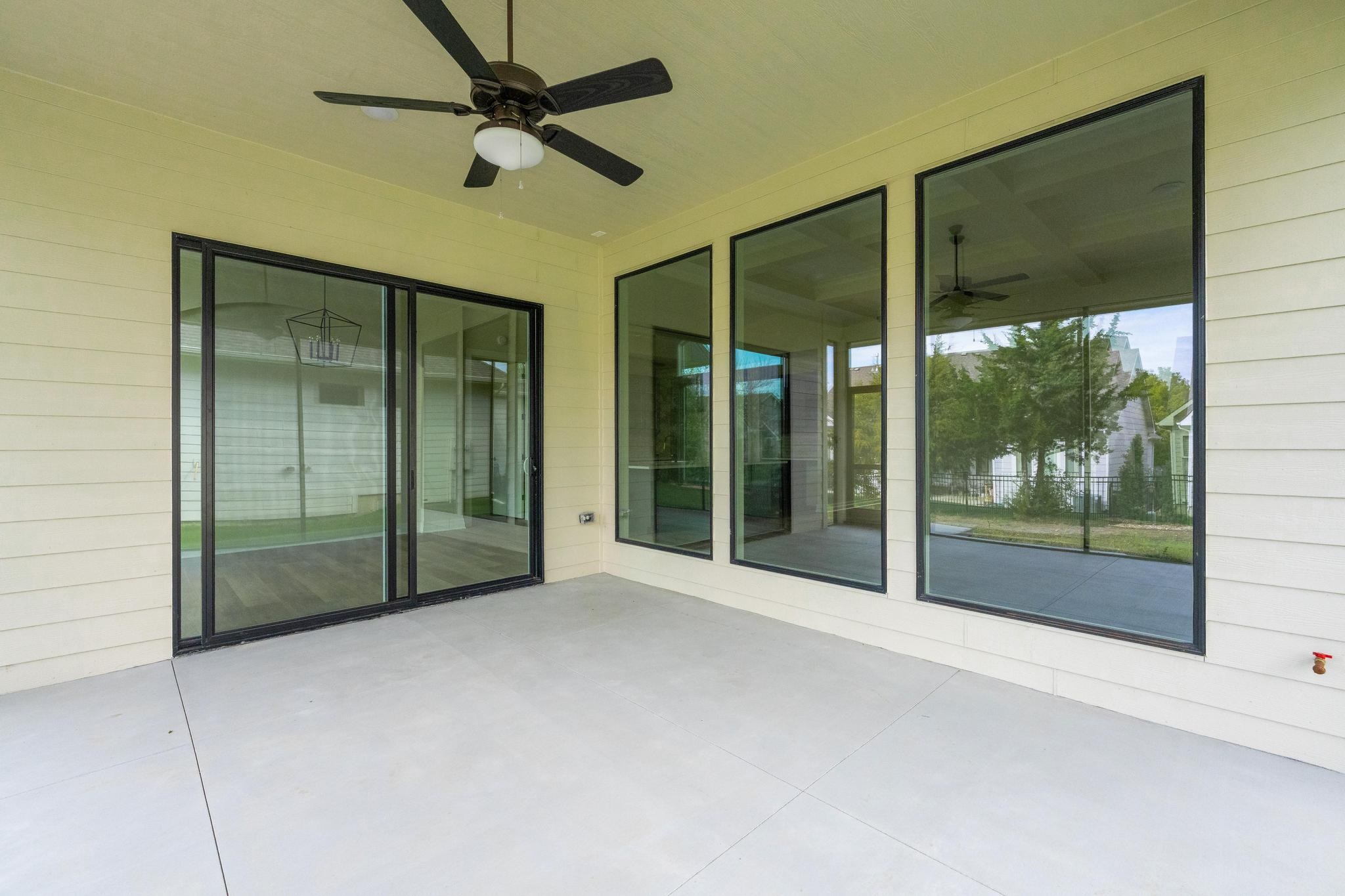 369 N Jackson Heights Court Wichita KS 67206