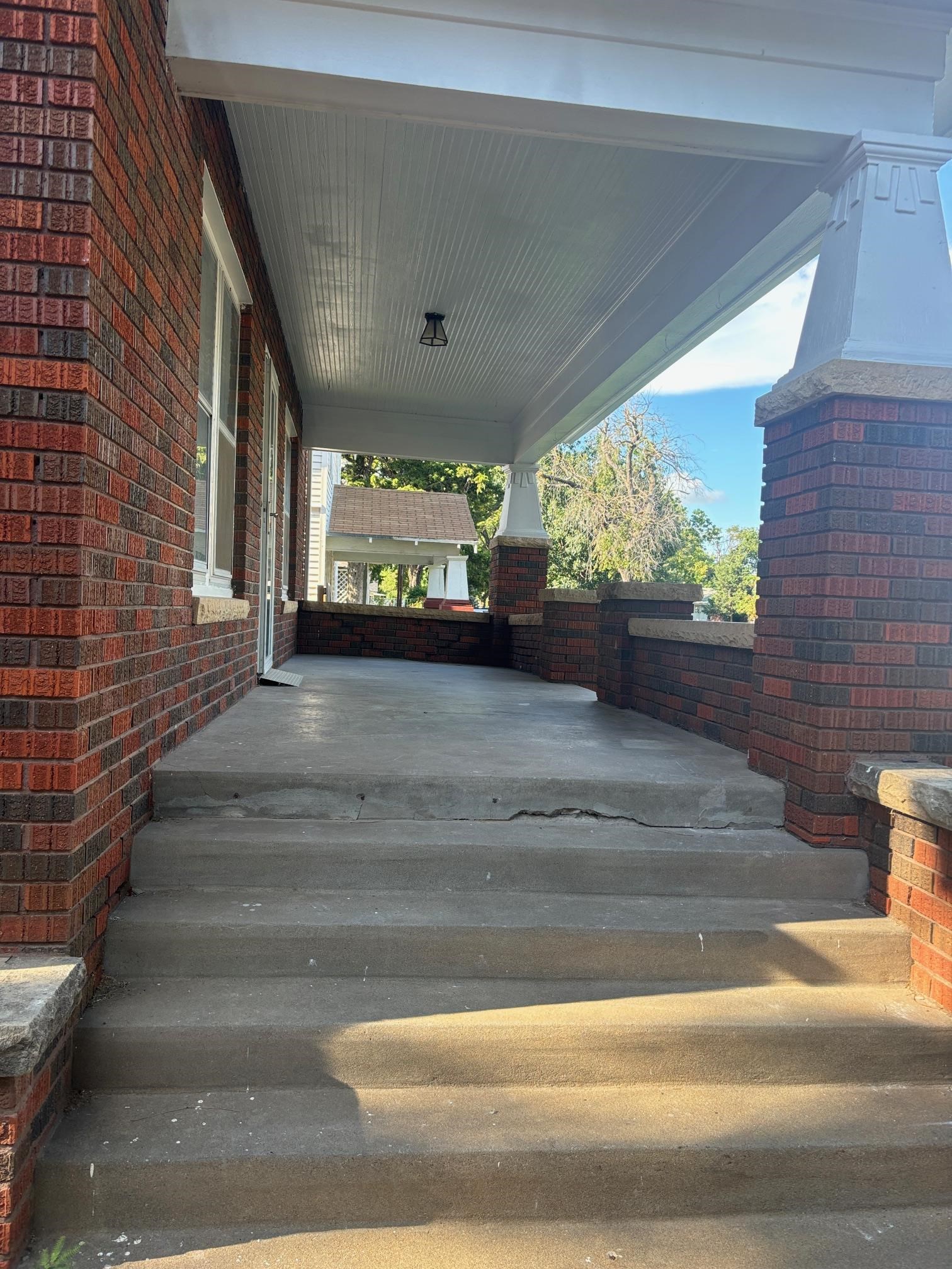 215 N 3rd Arkansas City KS 67005