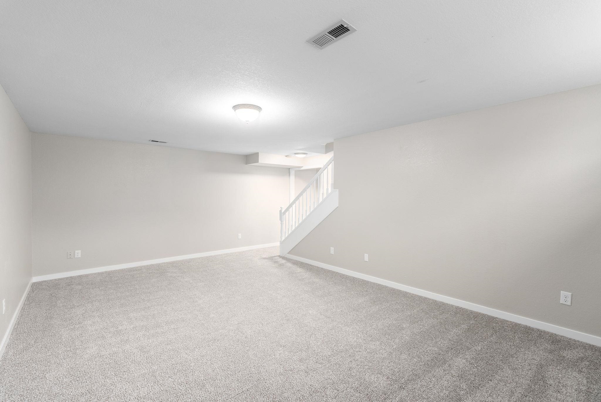 1911 N Pineview Drive Andover KS 67002