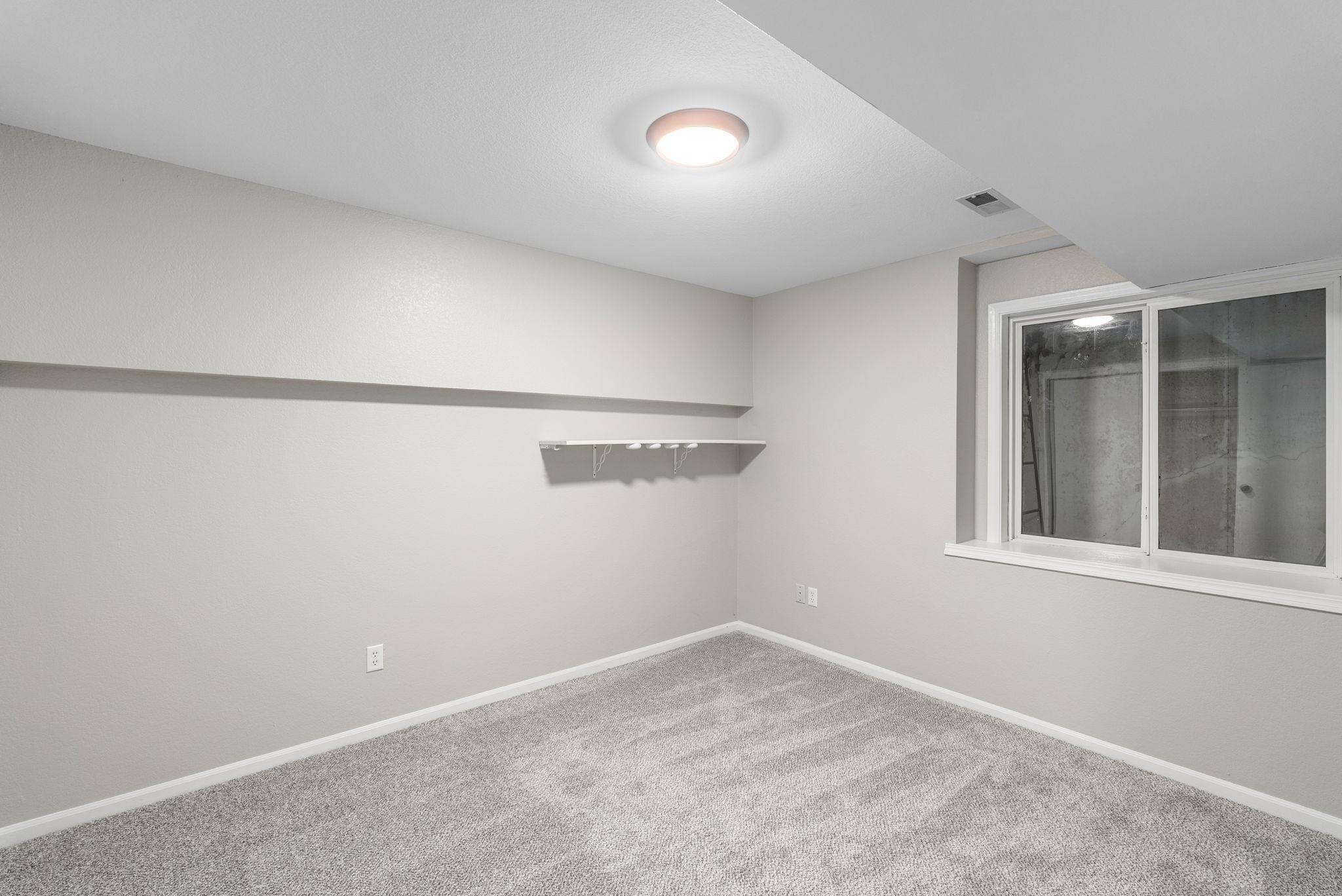 1911 N Pineview Drive Andover KS 67002