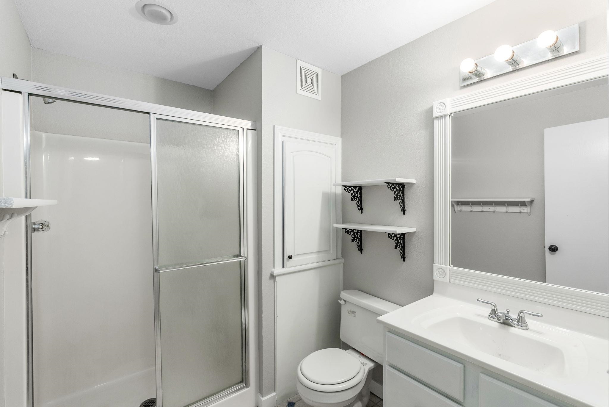 1911 N Pineview Drive Andover KS 67002