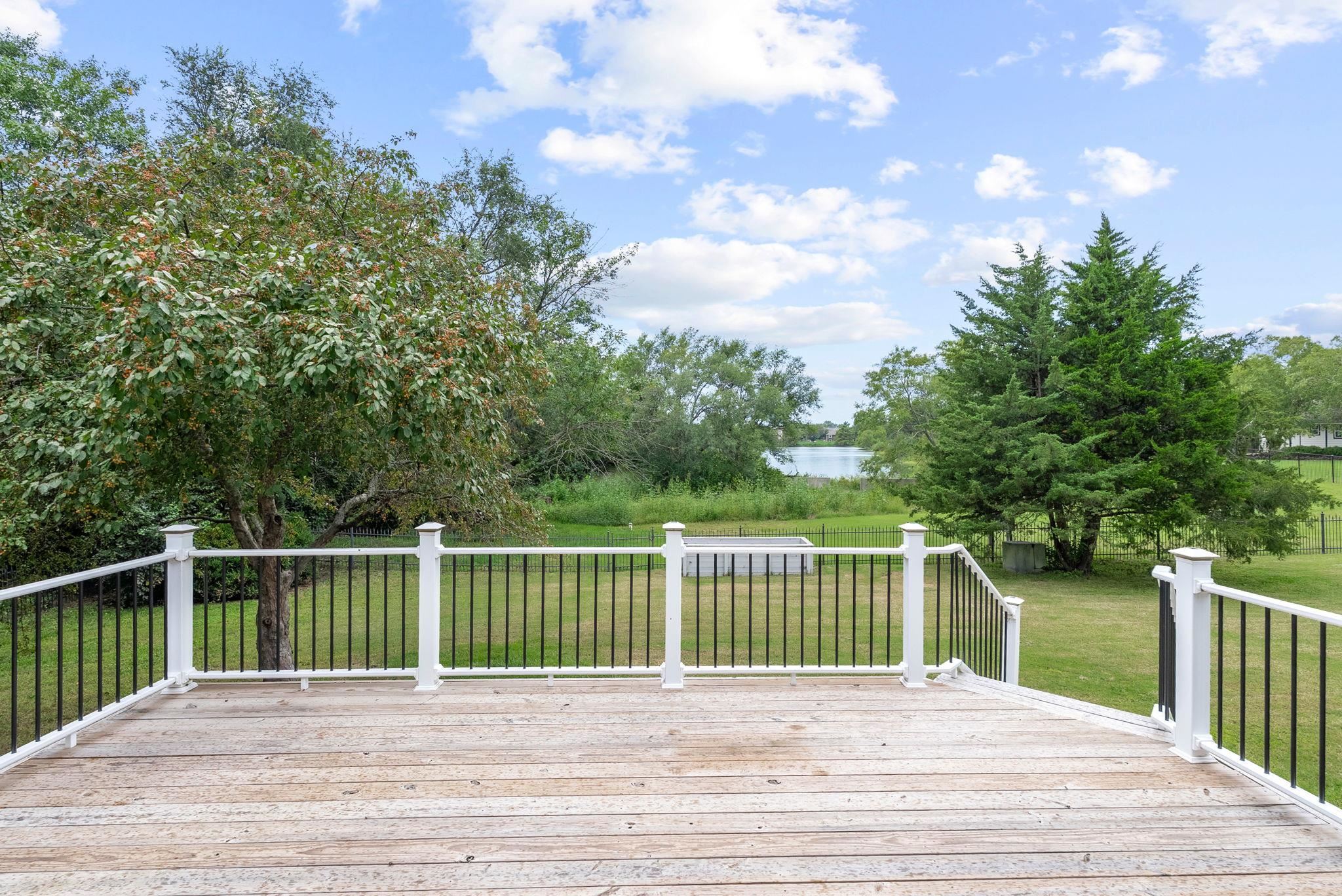 1911 N Pineview Drive Andover KS 67002