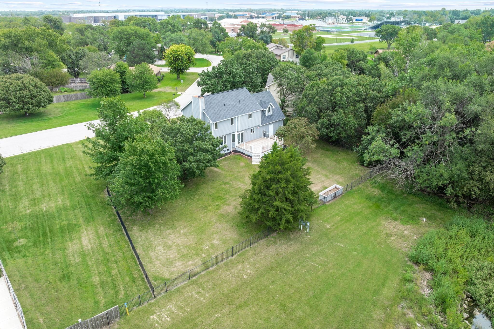 1911 N Pineview Drive Andover KS 67002