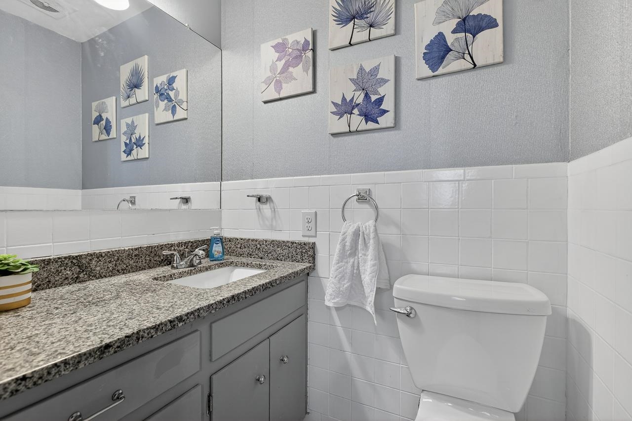 1155 N Oliver Road Belle Plaine KS 67013