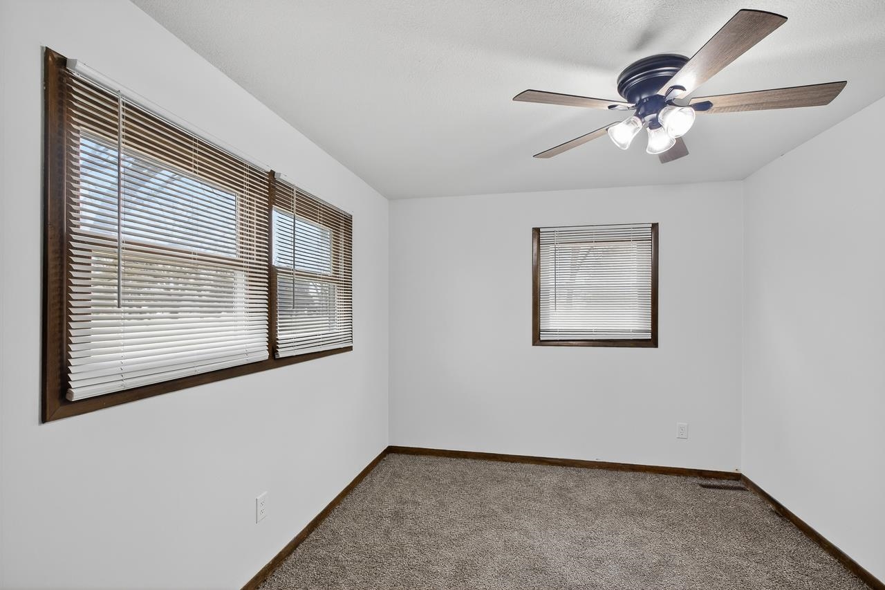 1155 N Oliver Road Belle Plaine KS 67013