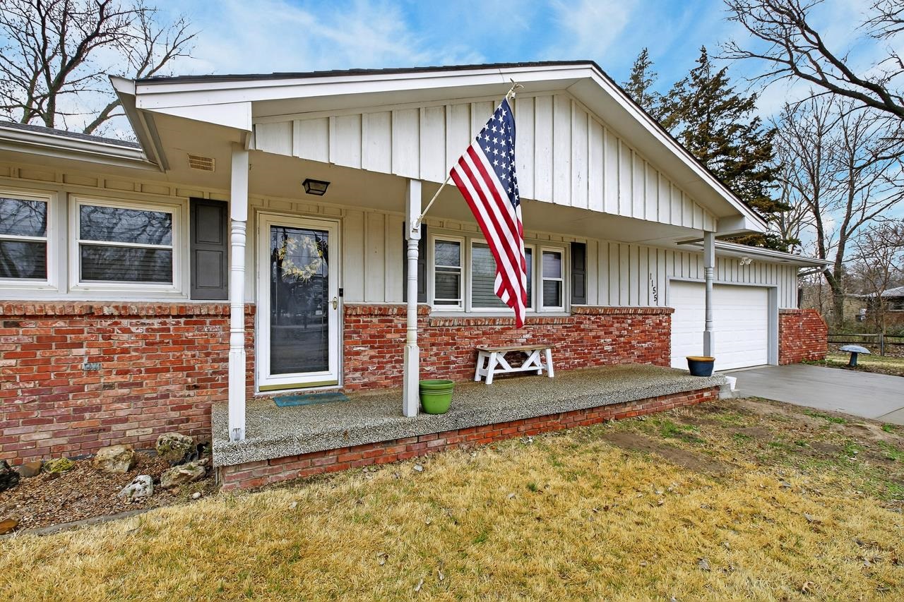 1155 N Oliver Road Belle Plaine KS 67013