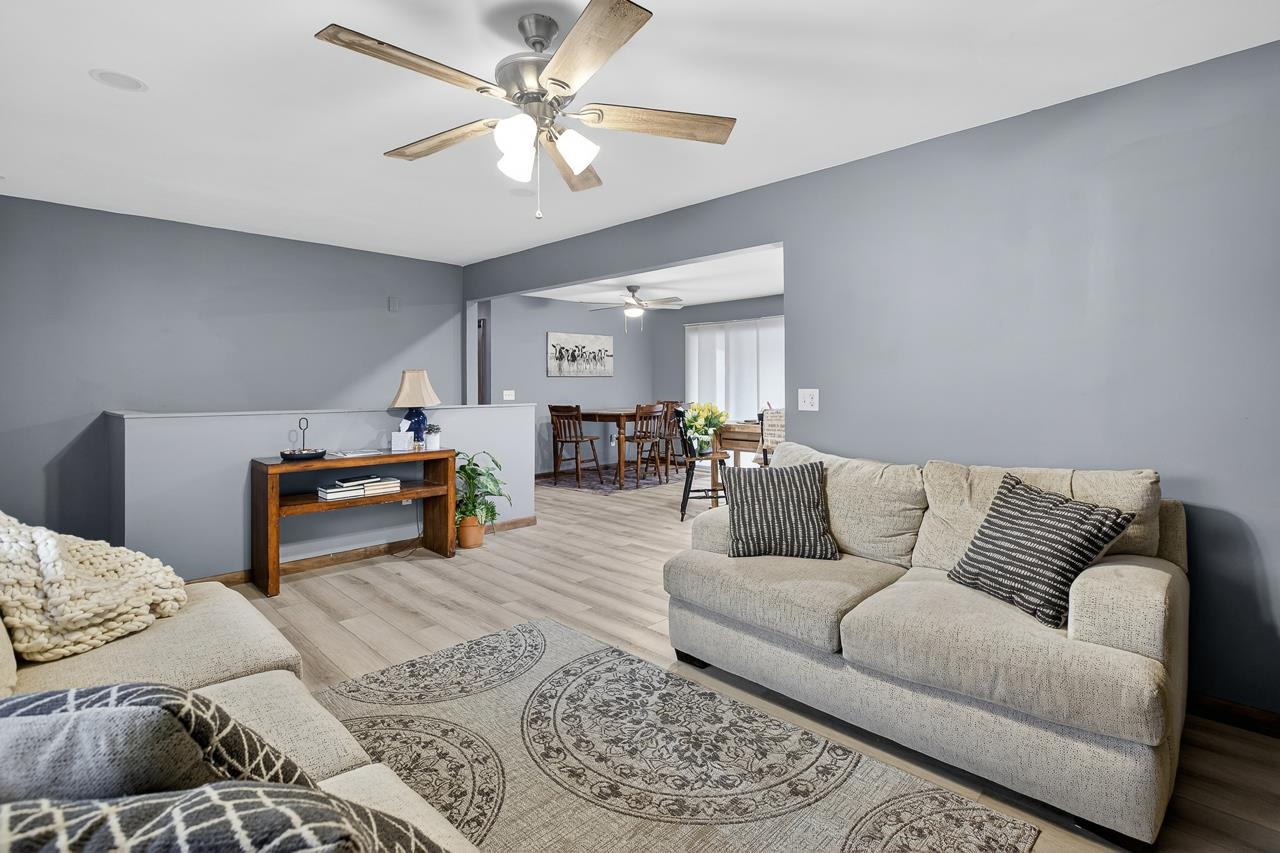 1155 N Oliver Road Belle Plaine KS 67013