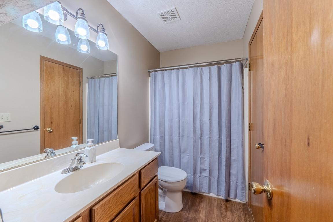 418 W Woodland Drive Derby KS 67037